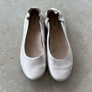 L.L. Bean Leather Metallic Flats Women’s Size 9.5